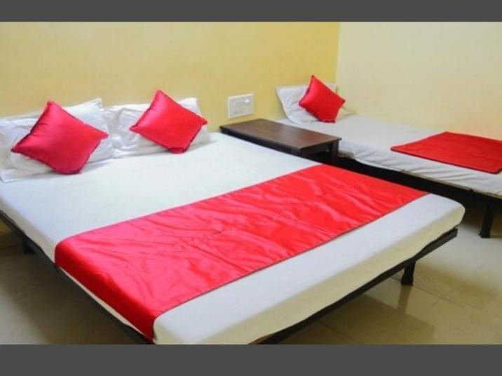 Sai Gaurav Palace Hotel Sirdi Kültér fotó